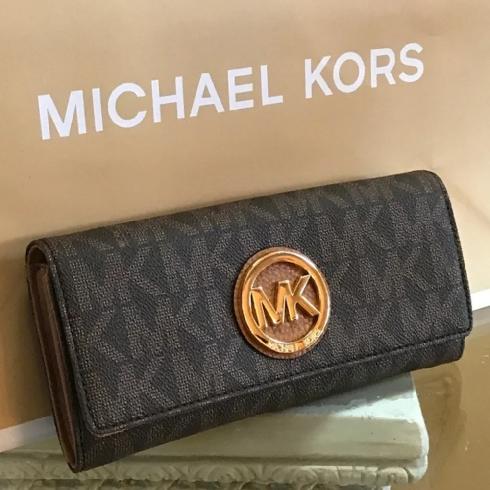 Michael Kors jet set Fulton Flap wallet Brown